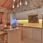 וילה Uezuemlue 1 Bedroom Secluded With Private Pool Hot Tub קלקן