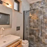 וילה Uezuemlue 1 Bedroom Secluded With Private Pool Hot Tub *