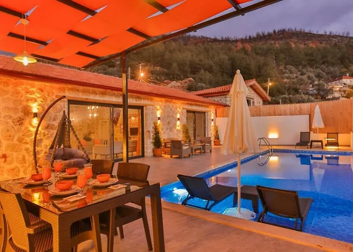 Uezuemlue 1 Bedroom Secluded With Private Pool Hot Tub Kalkan