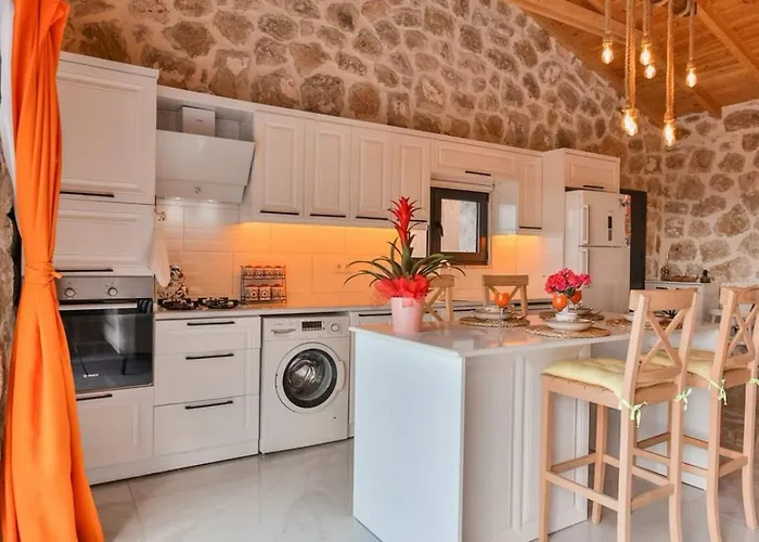 Uezuemlue 1 Bedroom Secluded With Private Pool Hot Tub