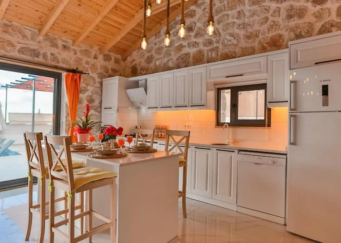 Uezuemlue 1 Bedroom Secluded With Private Pool Hot Tub *