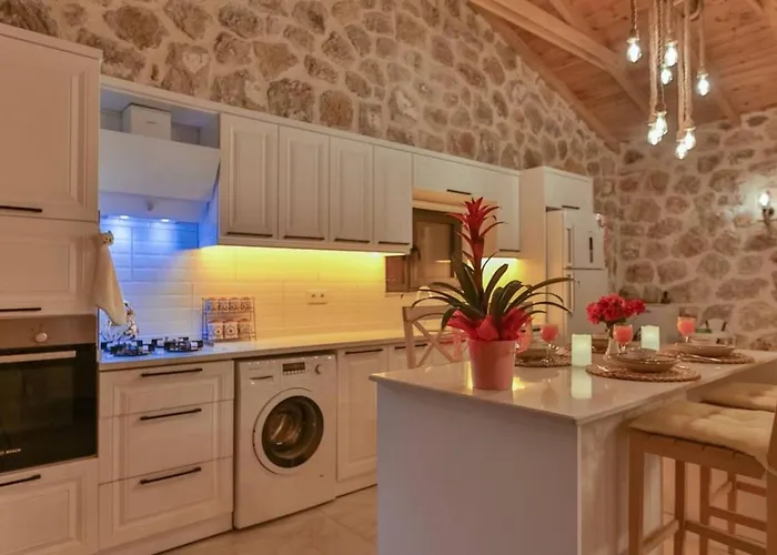 Vilă Uezuemlue 1 Bedroom Secluded With Private Pool Hot Tub *