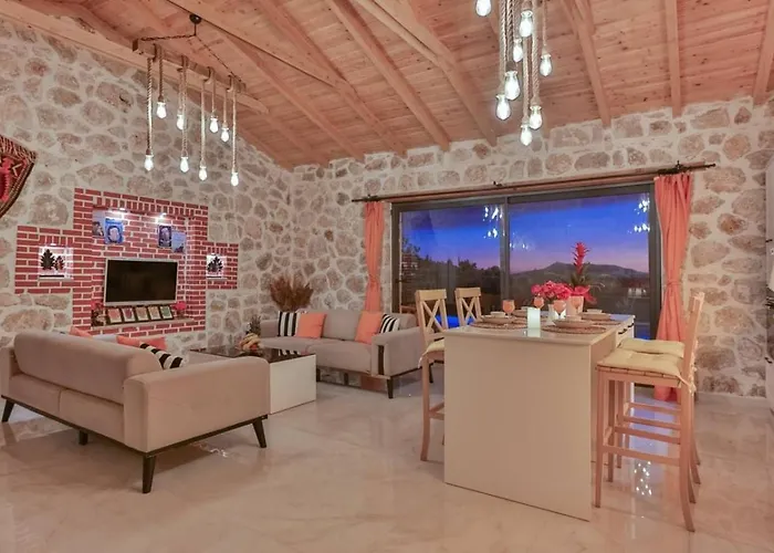 Villa Uezuemlue 1 Bedroom Secluded With Private Pool Hot Tub *